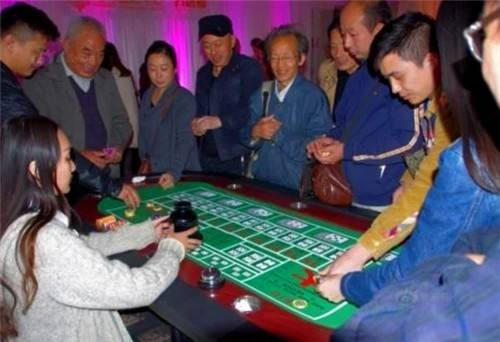 女賭王趙蘇茜一人橫掃美國各大賭場，一局曾贏400萬，33歲被焚屍