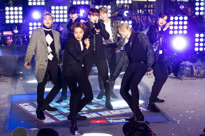 韓國富比世名人榜公開！BTS四度奪冠、「她」首進榜就超越國民MC